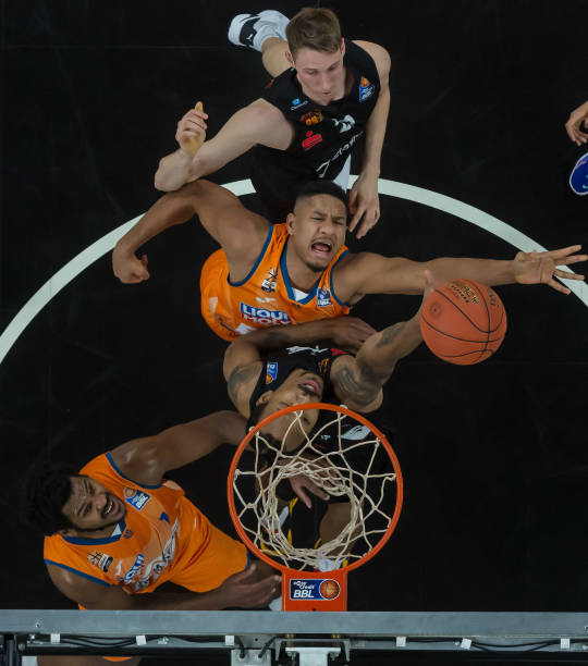 这些团伙成 这些团伙成